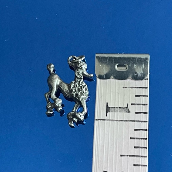Vintage Pewter Poodle Pendant - Picture 4 of 4
